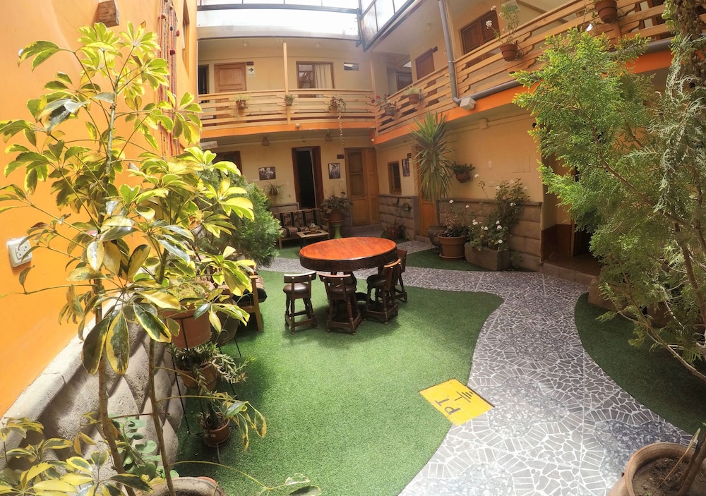 Posada Del Viajero 67/71