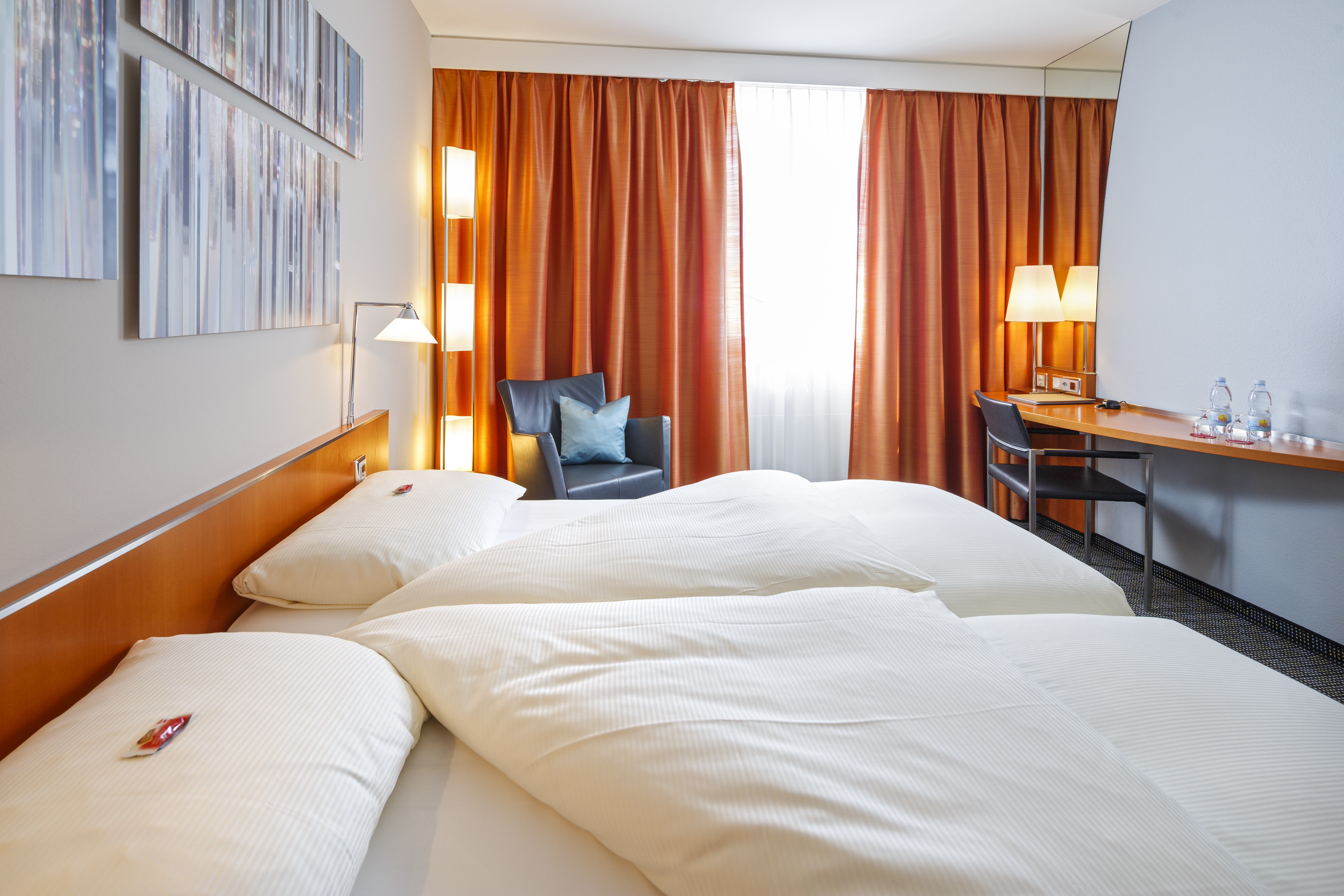 Standard, Double or Twin Bed