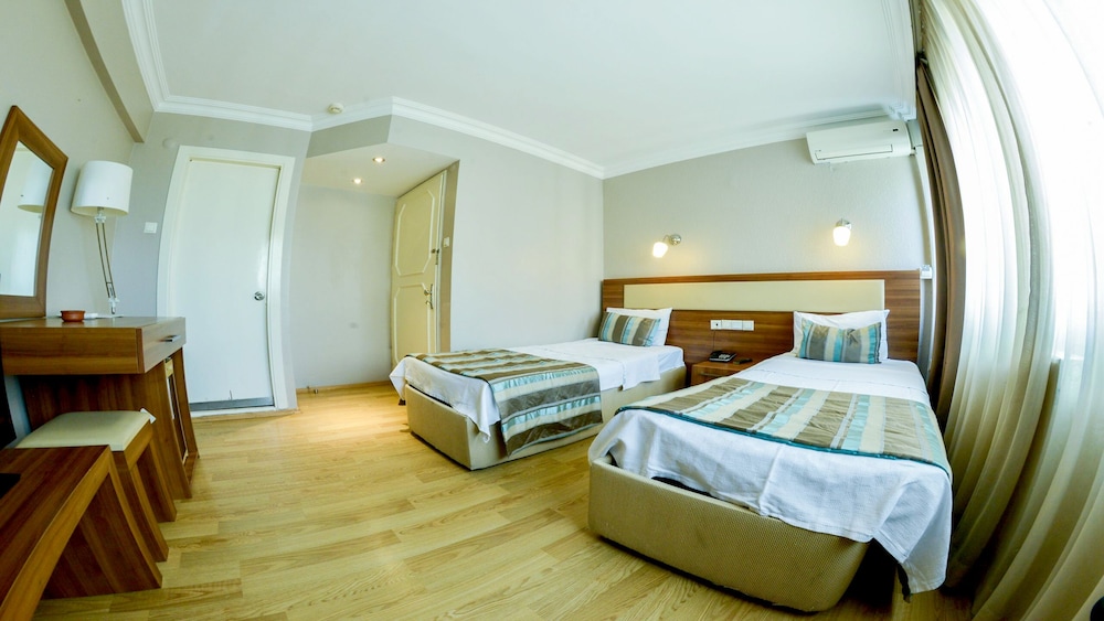 Wox Ew Hotel 15/56