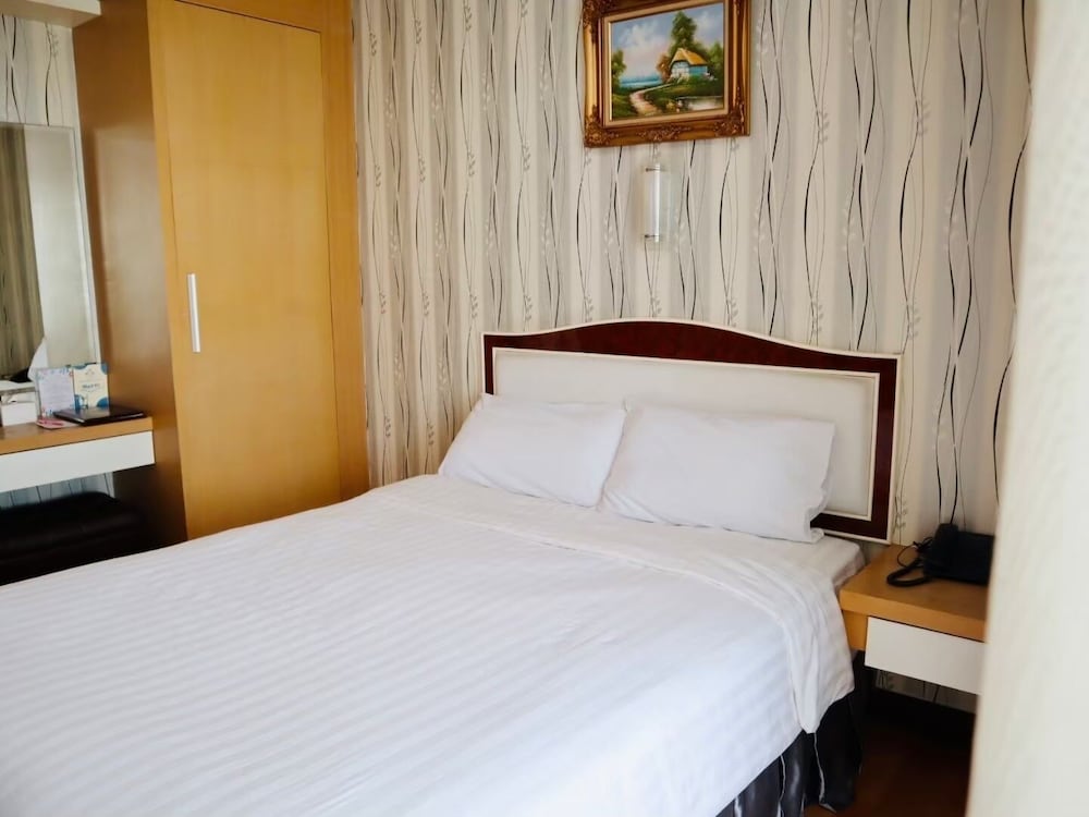Korat Hotel 11/87