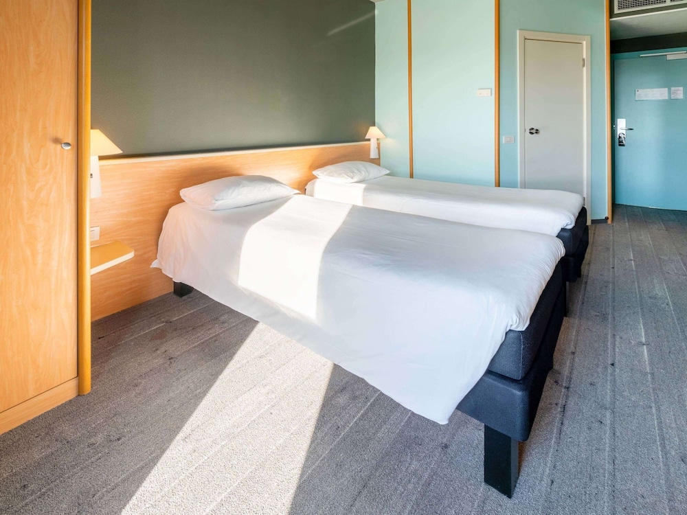 Ibis Florence North Airport Hotel 18/65
