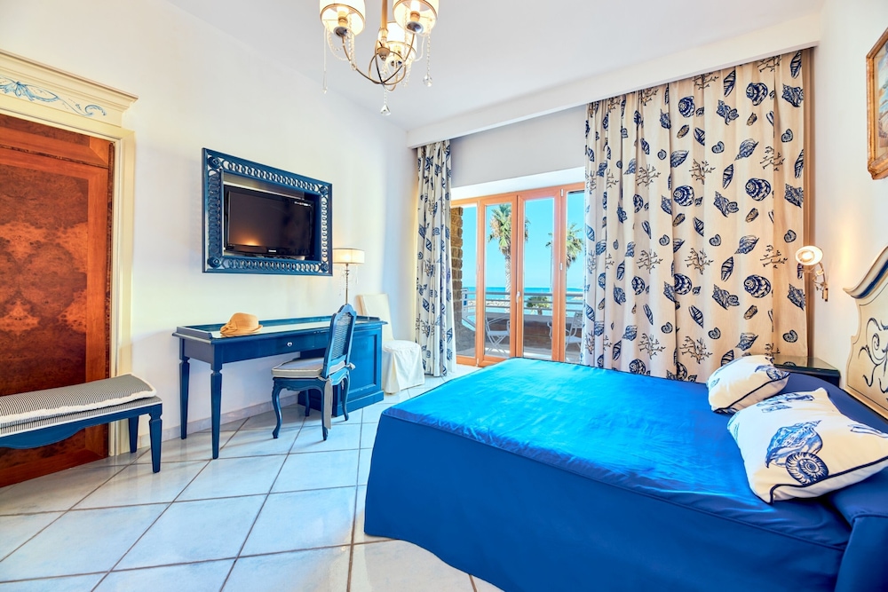 1 BEDROOM, DELUXE, SEA VIEW