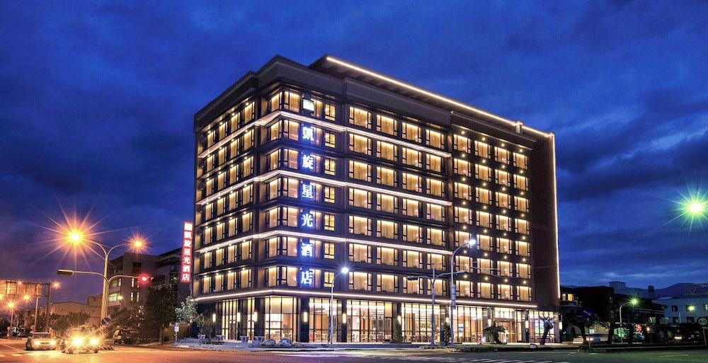 Kai Shen Starlight Hotel 5/62