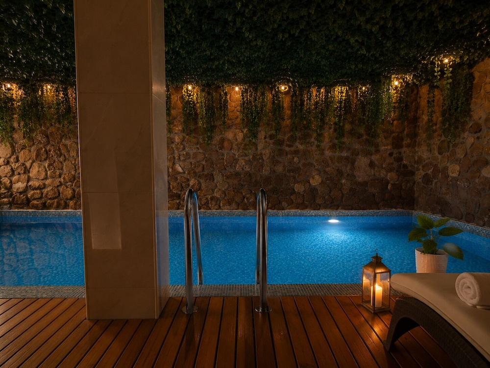 Aurora Resort Spa 38/76