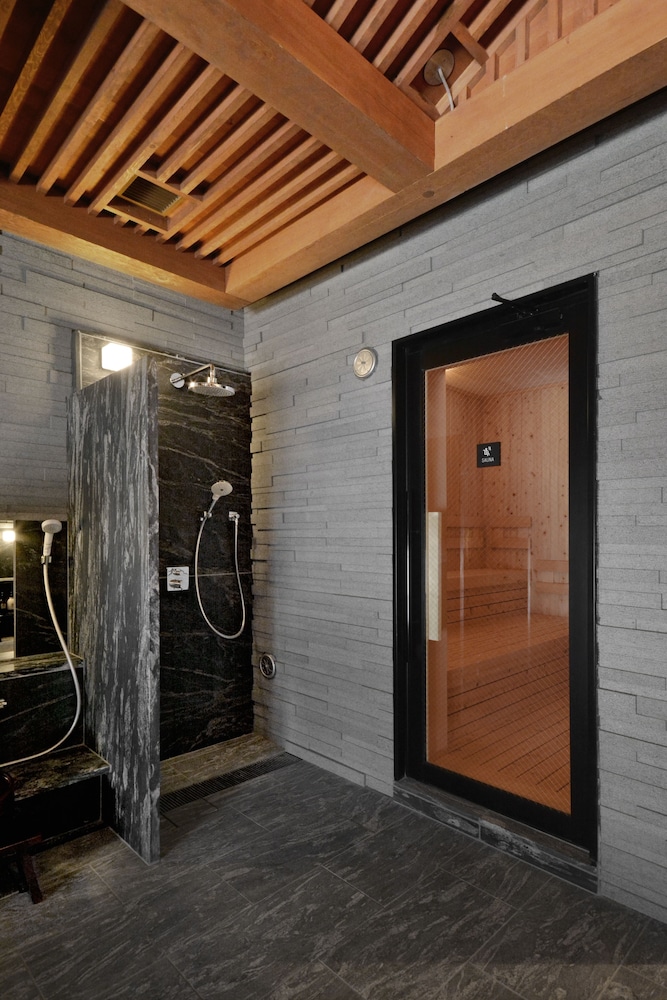 Hotel Hillarys Akasaka 33/50