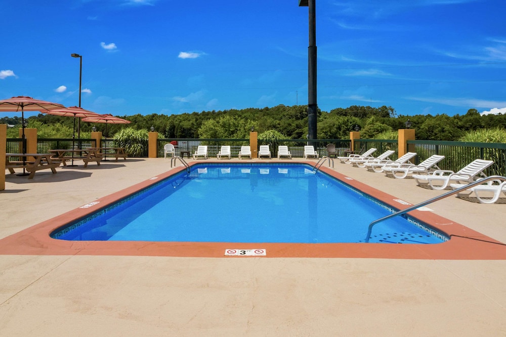 Quality Inn Dandridge 29/59