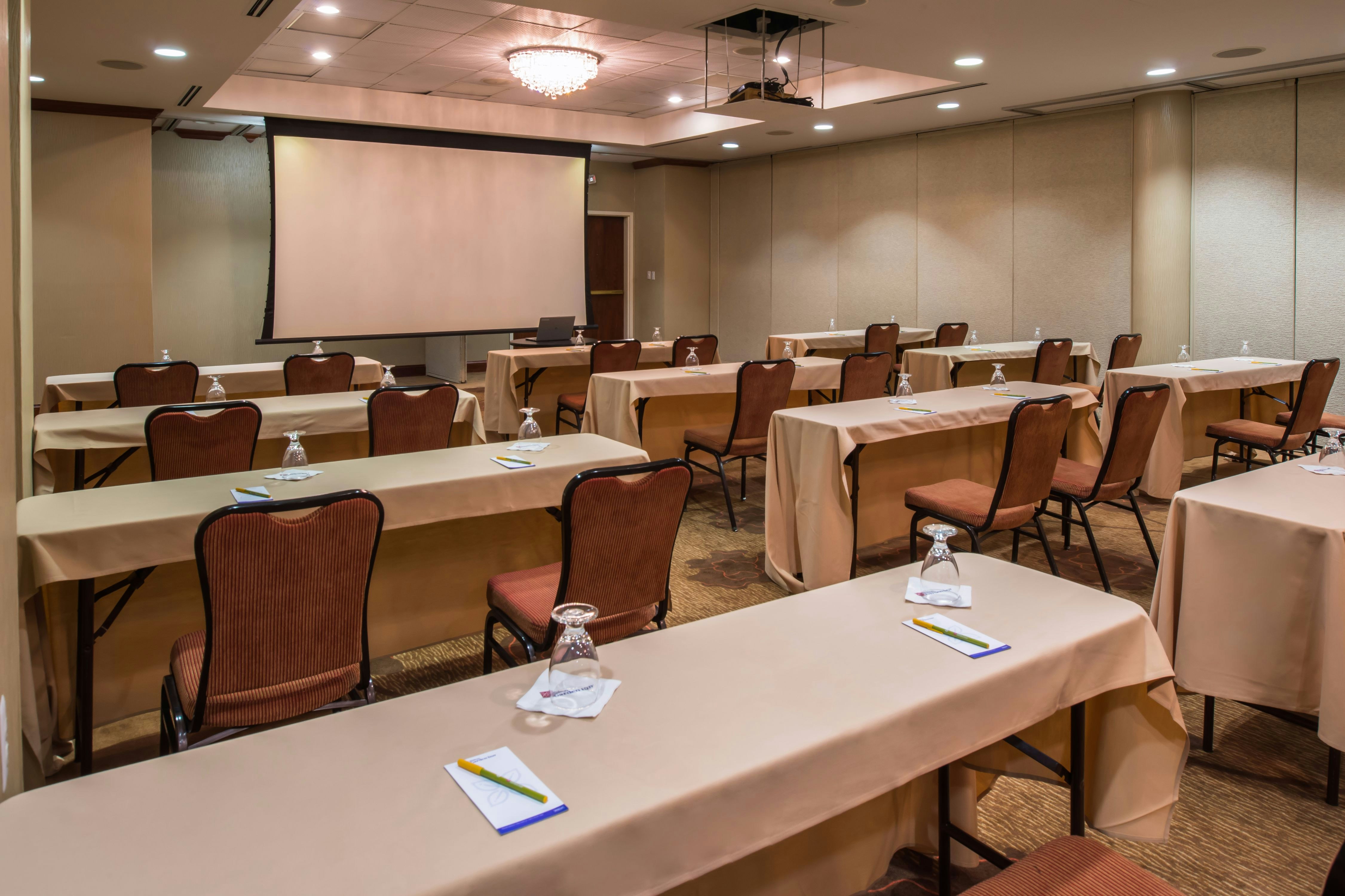 Hilton Garden Inn Detroit Southfield 81/84
