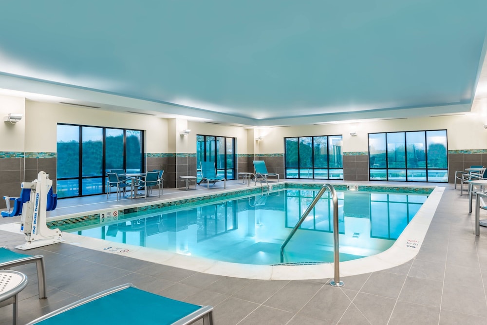 TOWNEPLACE SUITES LATHAM ALBANY AIRPORT 3/62