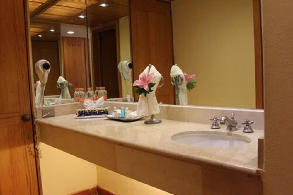 Hotel Rancho San Diego Grand Spa Resort 29/37