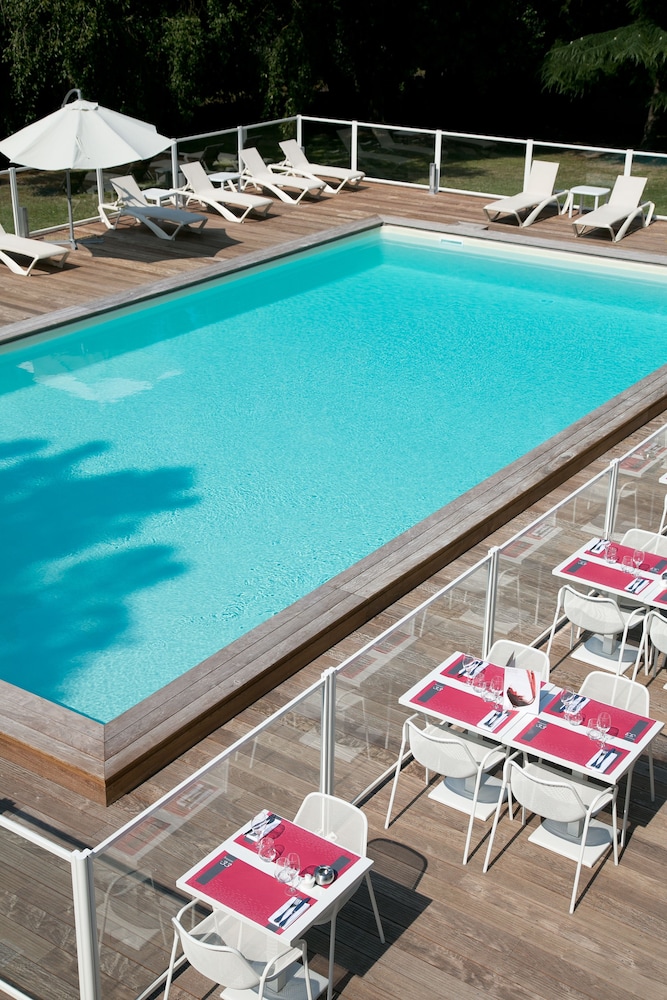 Mercure Bordeaux Lac Hotel 42/77