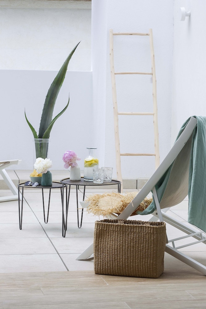 May Altafulla Beach Boutique 20/40