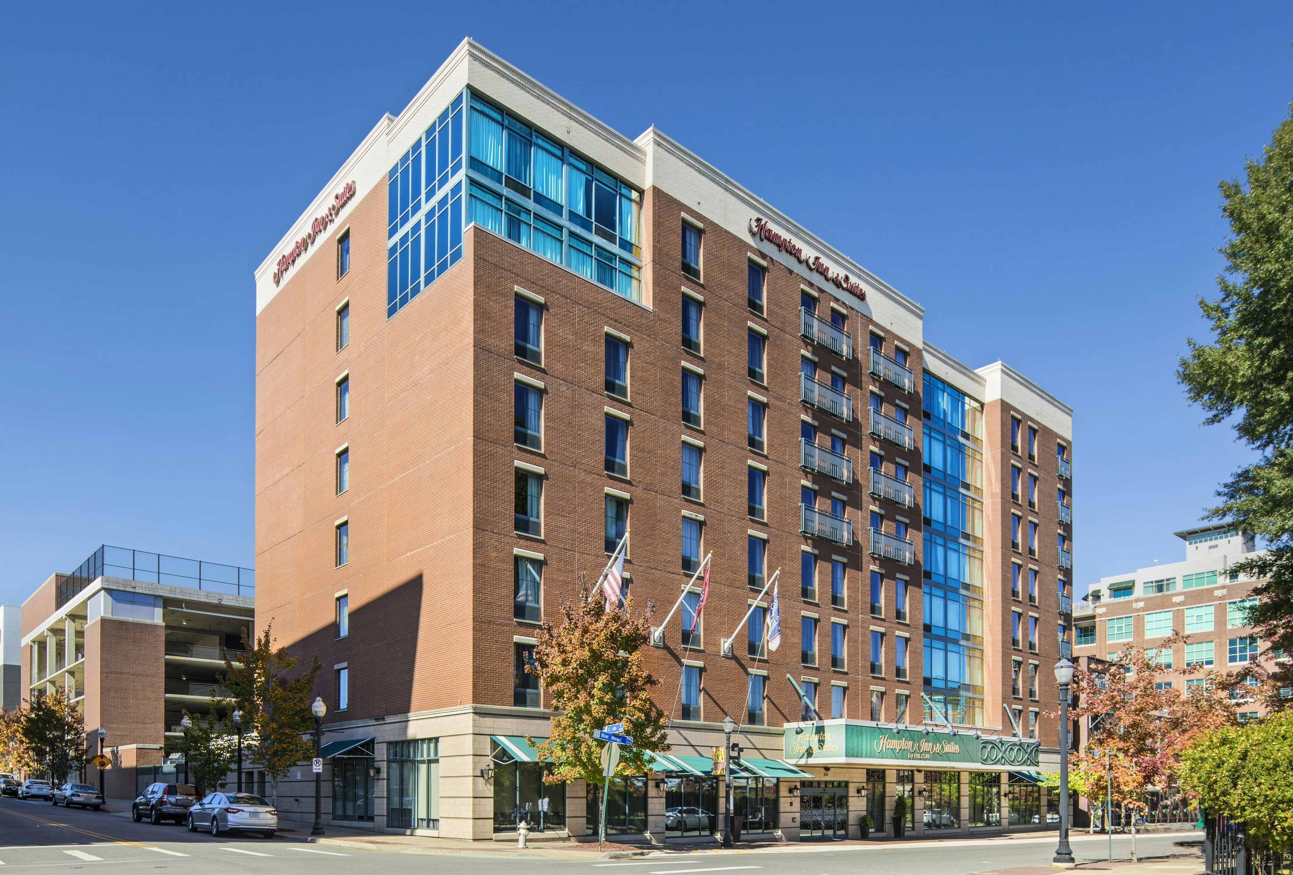 Hampton Inn Suites Little Rock Downtown 4/35