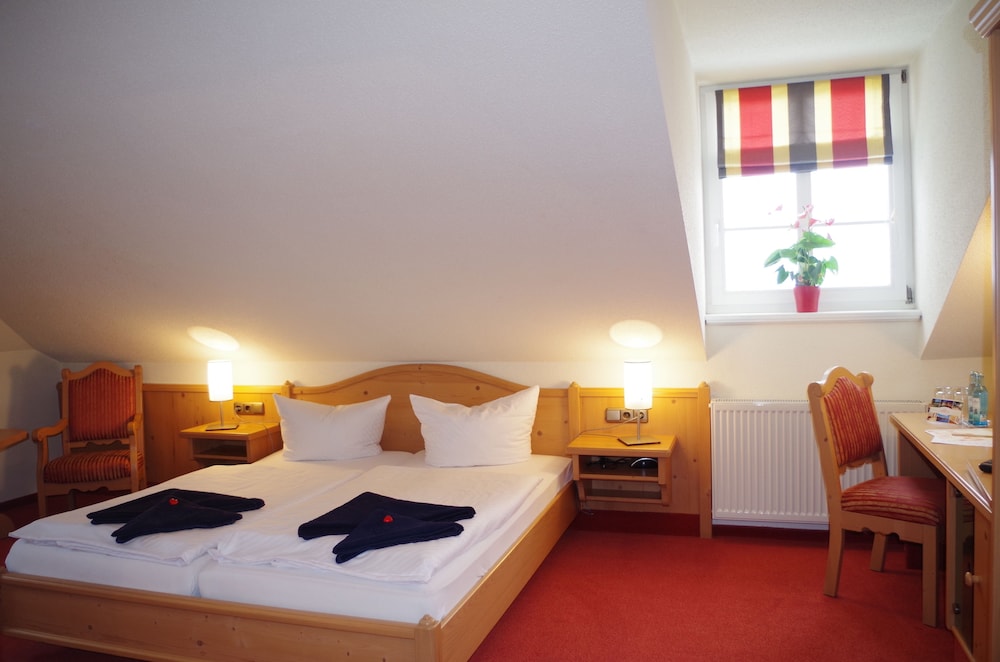 STANDARD, DOUBLE BED