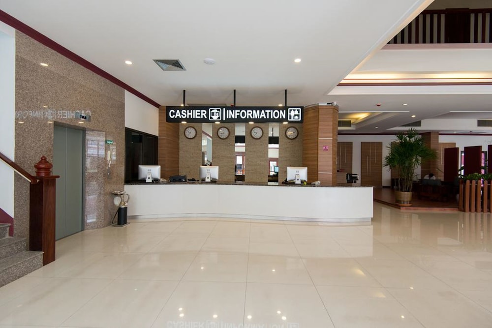The President Hotel at Chokchai 4 10/57