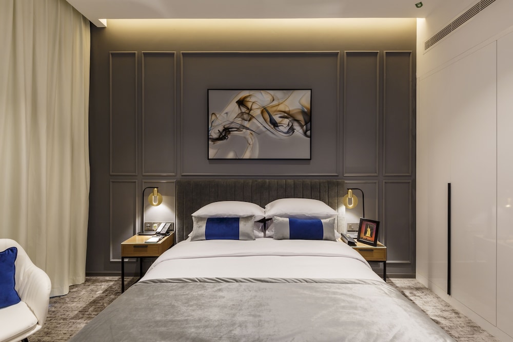 Rose Executive Hotel DWTC 10/33
