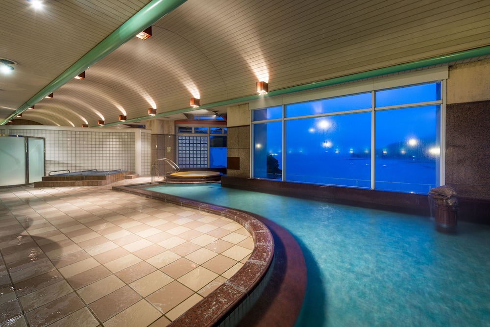 Toba Seaside Hotel 25/54