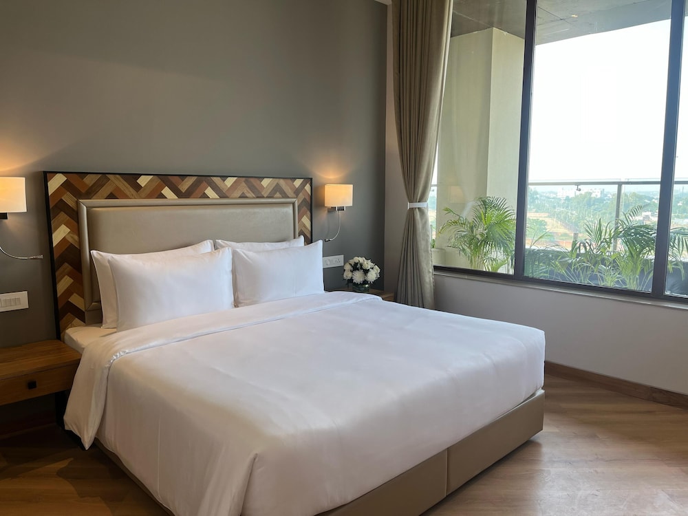Ramada Encore by Wyndham Amritsar Airport 23/45