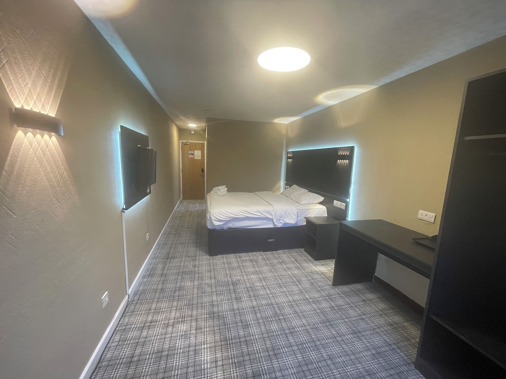 Hylands Hotel 24/37