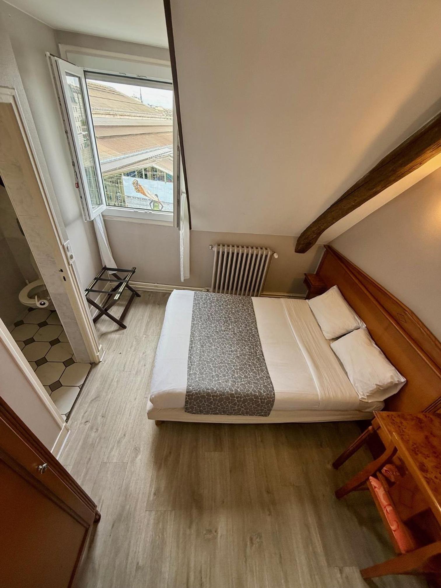 غرفة مفردة، New Hotel Gare Du Nord 4/14