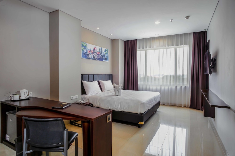 SUPERIOR, KING BED