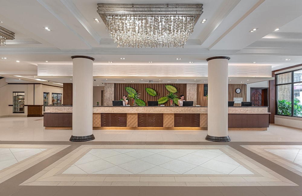 Lobby at Henann Garden Resort, BORACAY