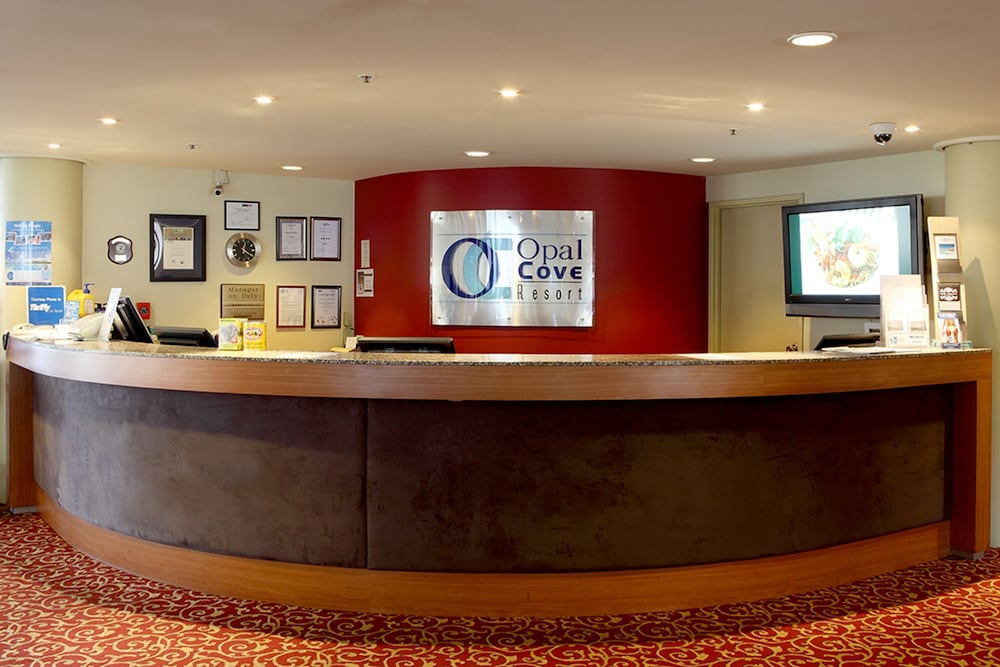 Opal Cove Resort 4/72
