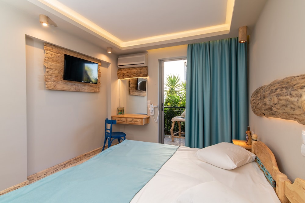 Iniohos Zante Hotel & Suites 15/50