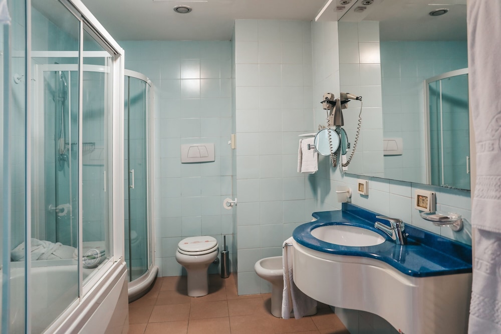 Junior Suite, Studio, 1 Double and 3 Single Beds, Balcony
