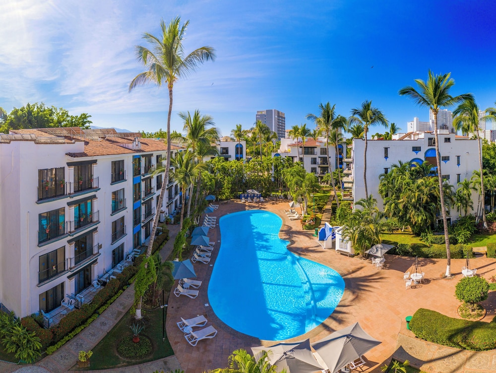 Puerto de Luna All Suites Hotel 8/63