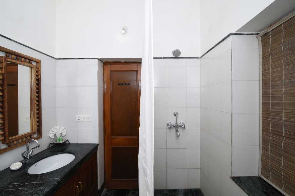 Devra Udaipur 12/69
