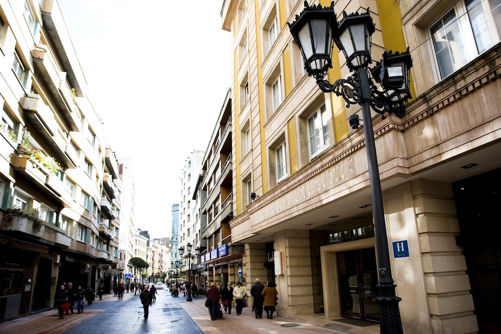 Hotel Clarin 3/40