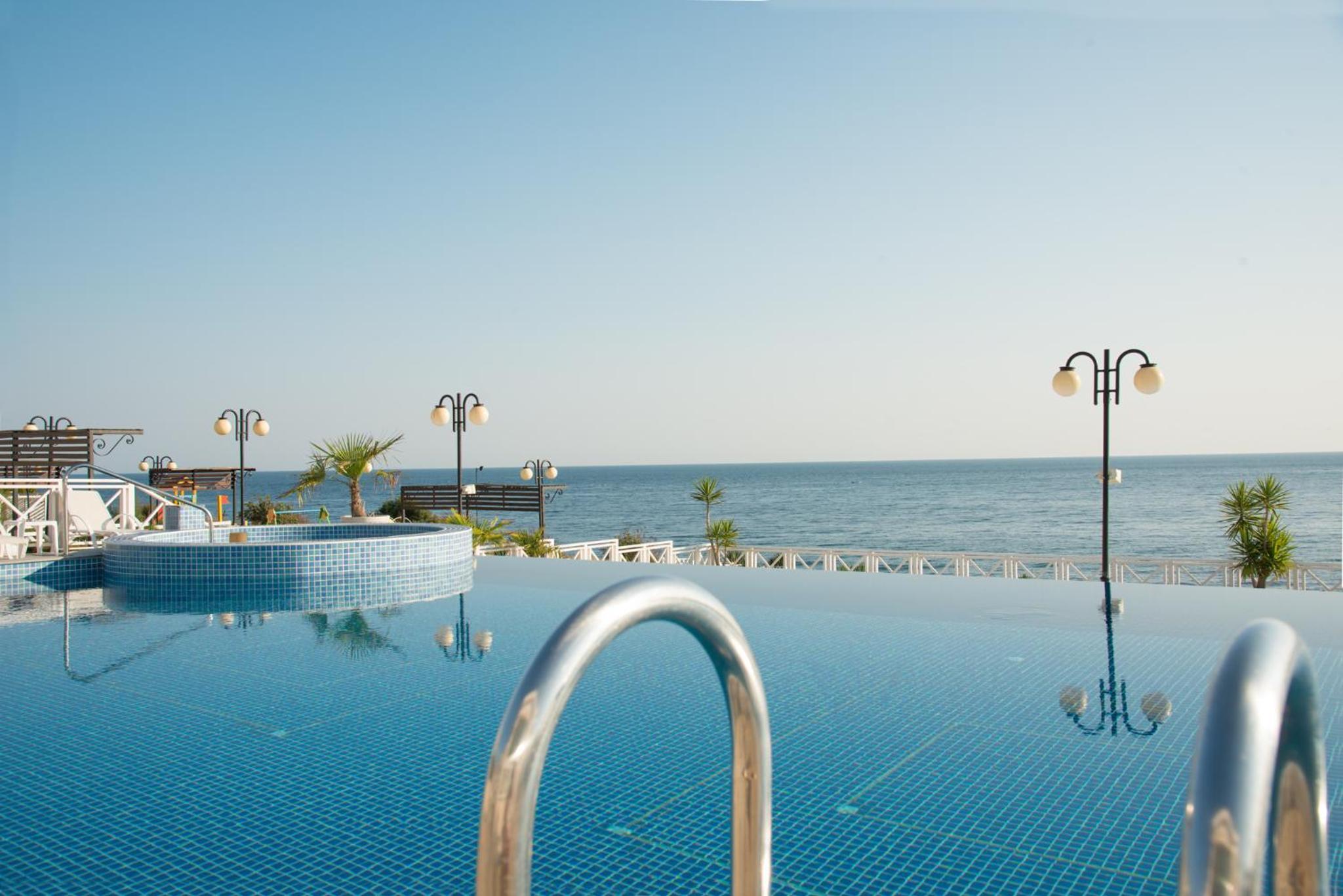 Hotel Eskada Beach 48/50