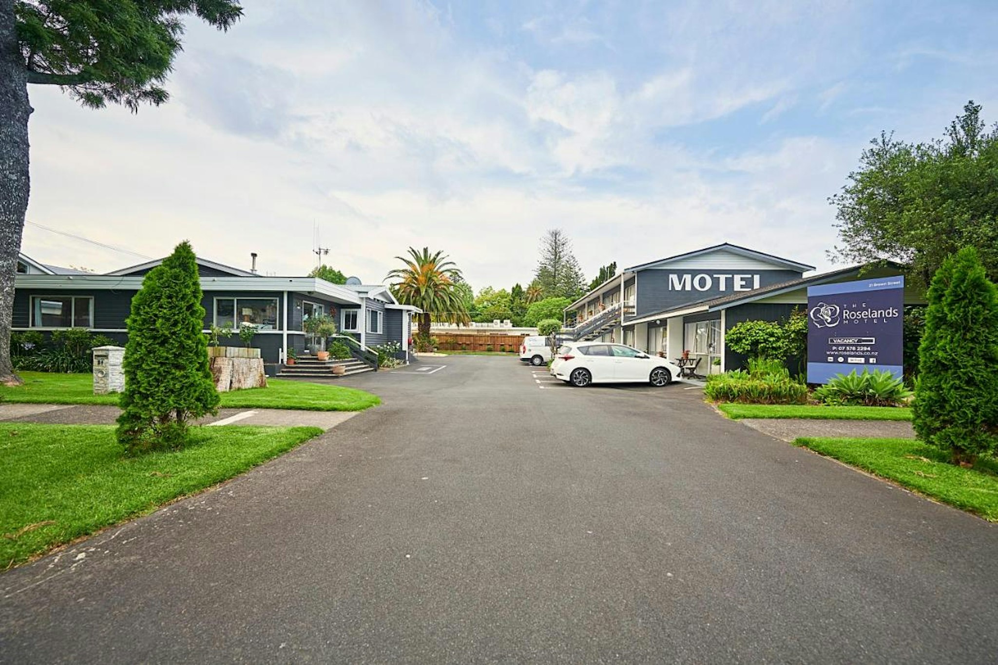 Roselands Motel 17/20