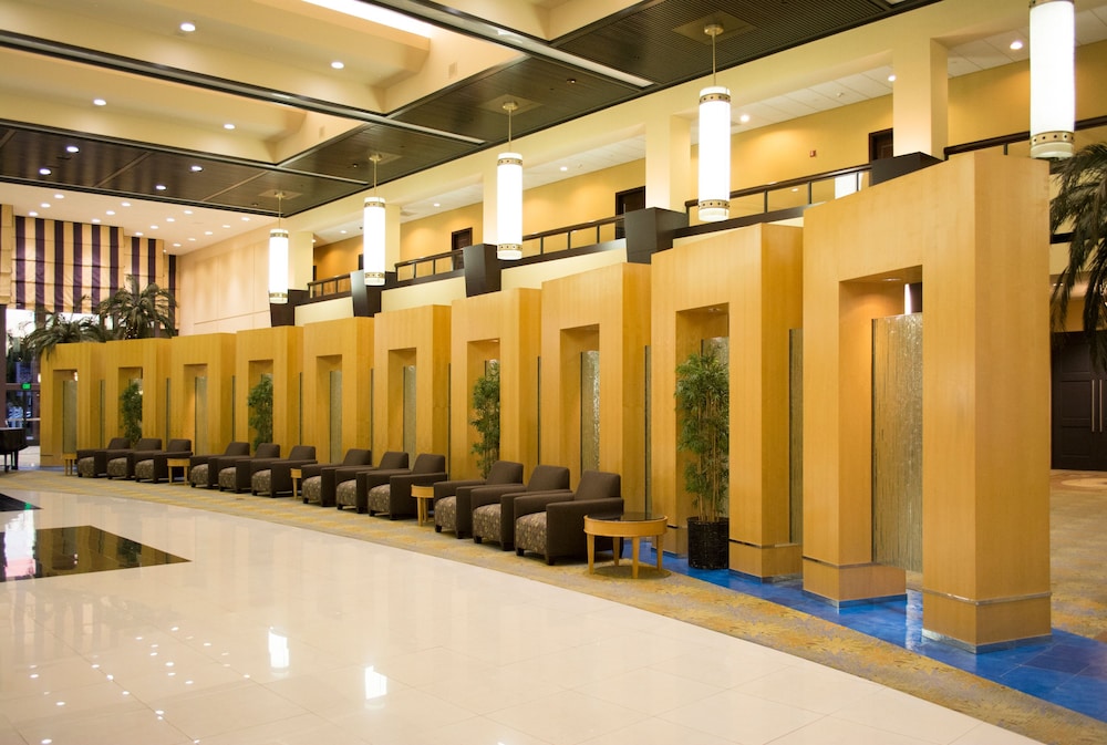 Pacific Palms Resort 15/50