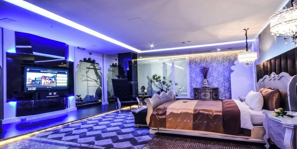 Xiadu Motel 66/74