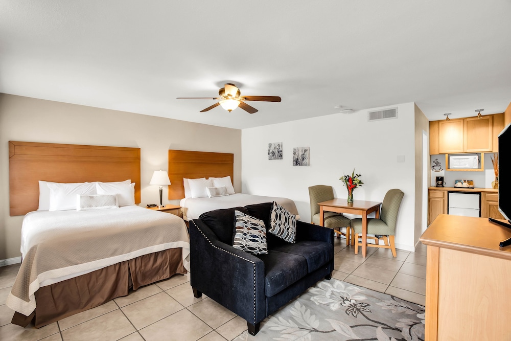 Inn at Deep Canyon 27/71