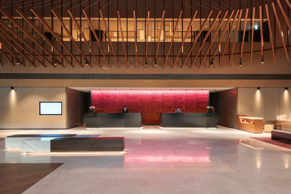 CROWNE PLAZA TAINAN 7/81