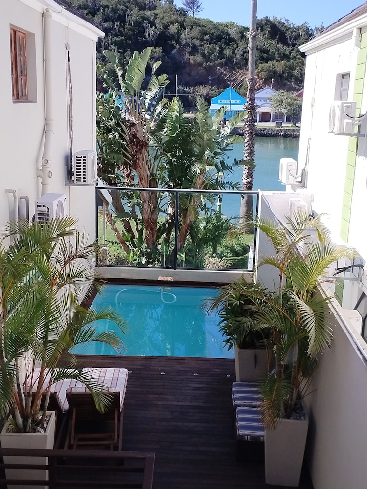 My Pond Hotel 46/50
