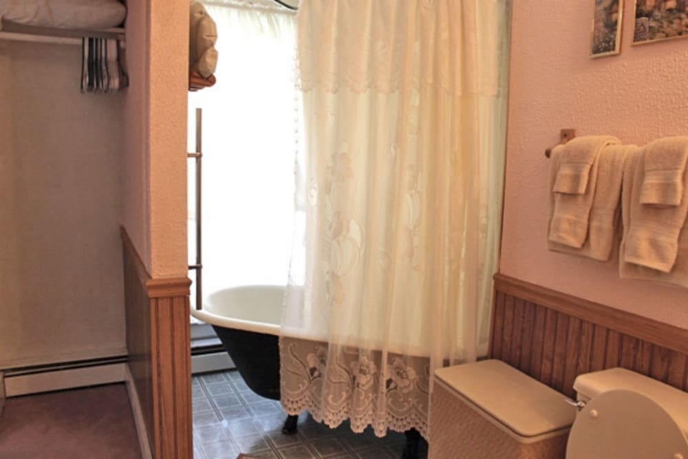 Belle Aire Mansion Guest House 38/38