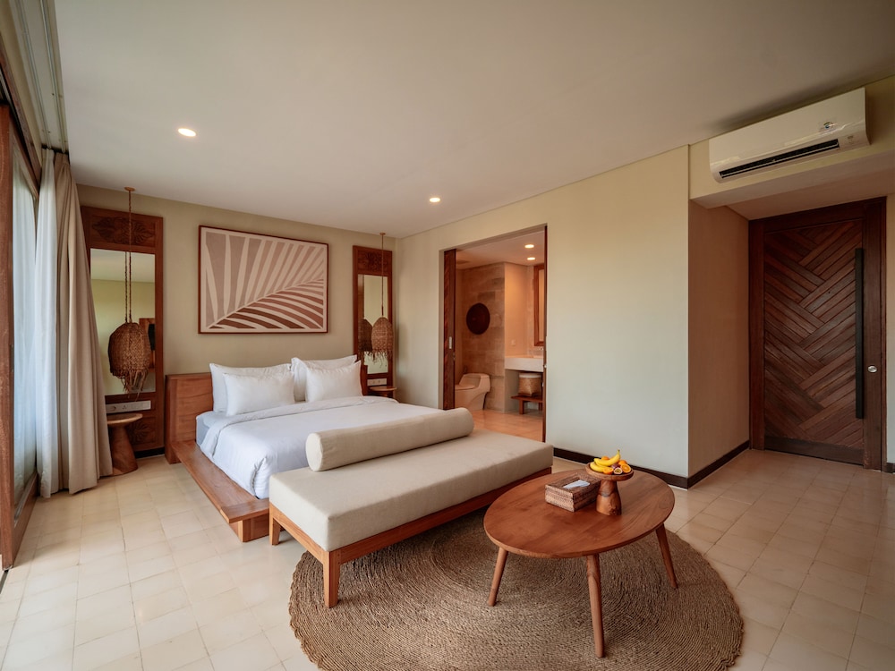 Cocana Resort 32/76