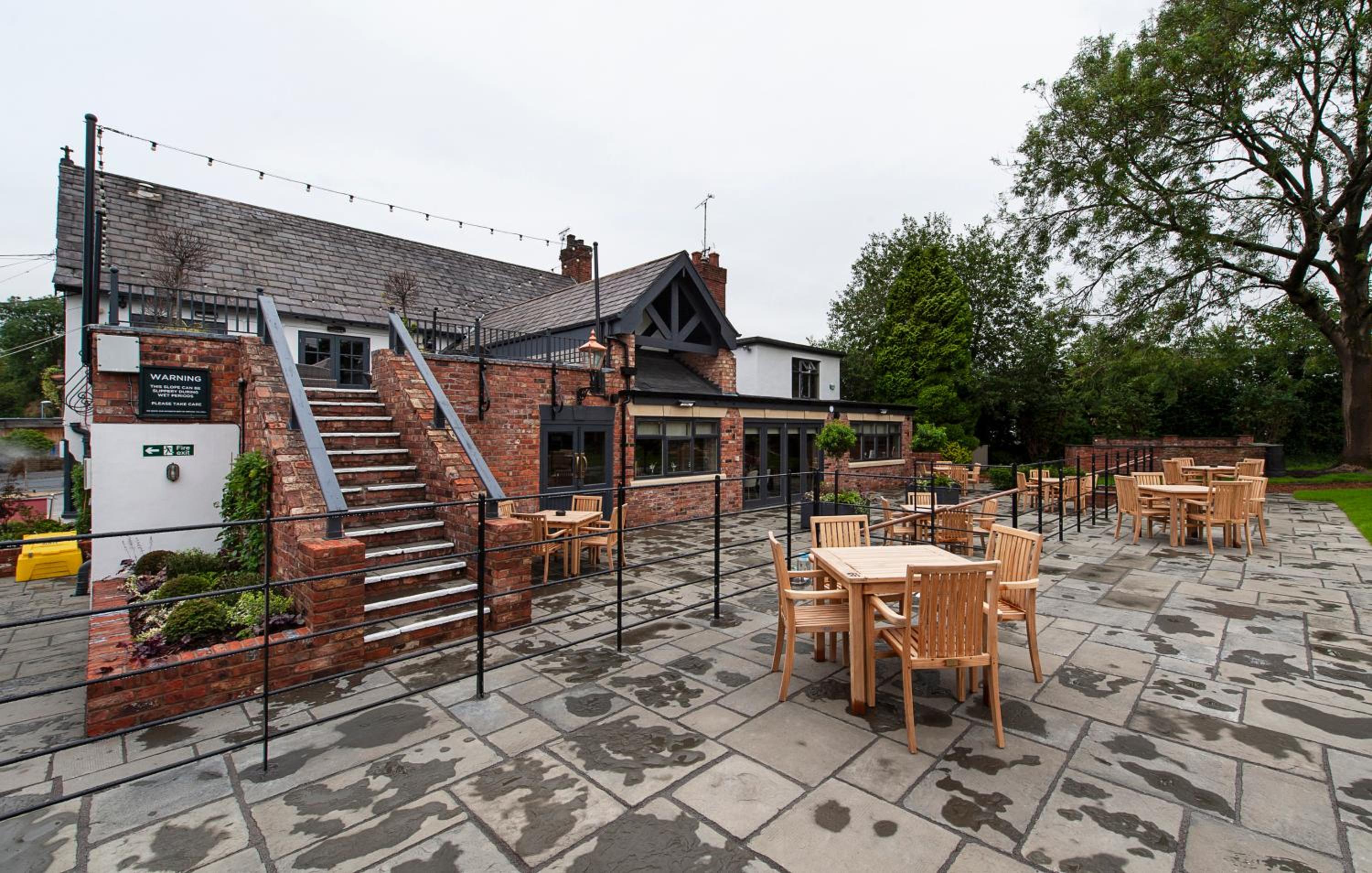 The Bulls Head Hotel 42/50