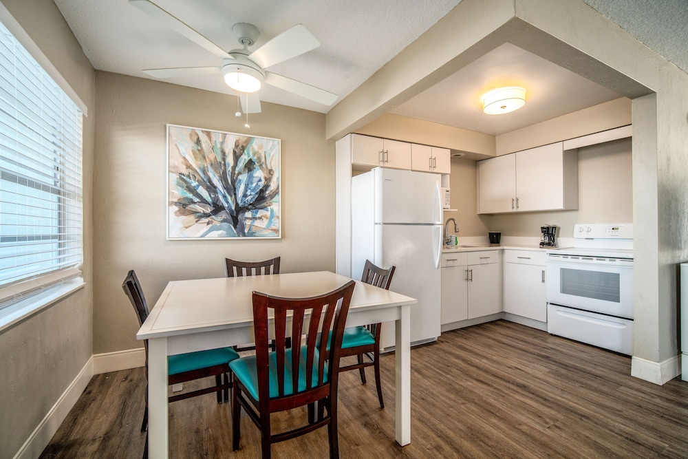 Perry S Ocean Edge Resort 38/54