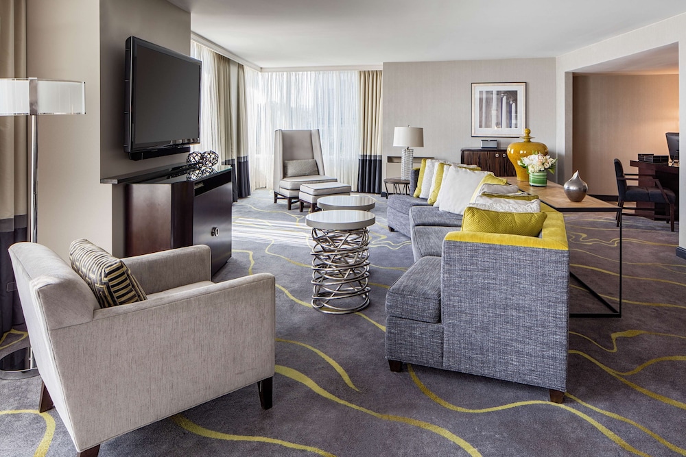 Hyatt Regency Washington 38/83