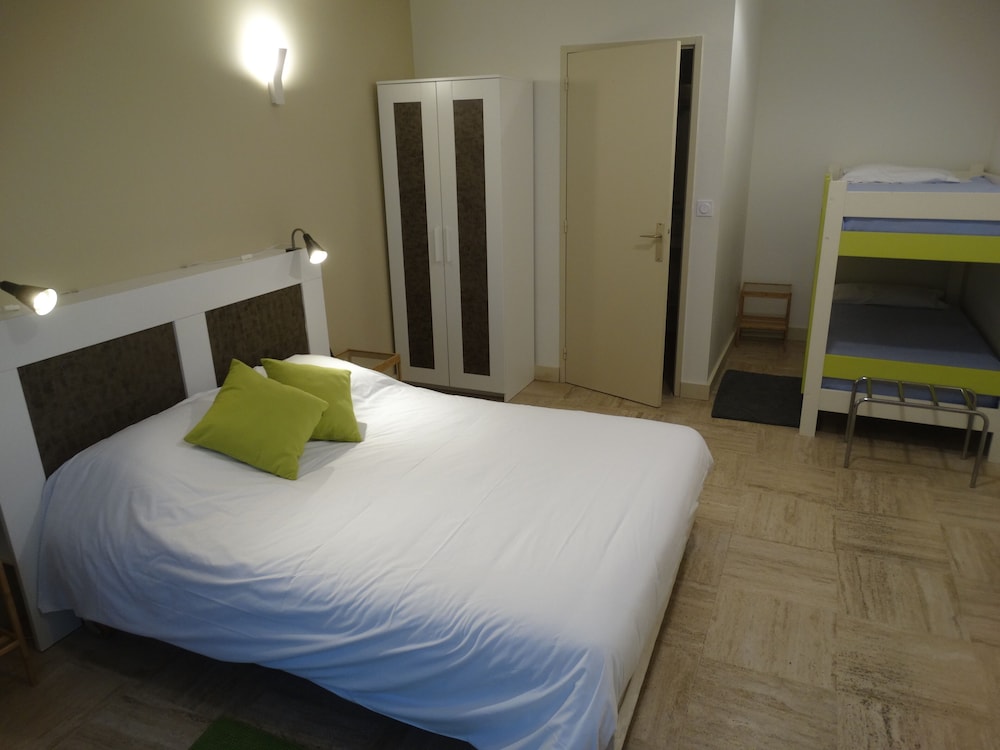 Le Castel Fleuri Hotel 23/61