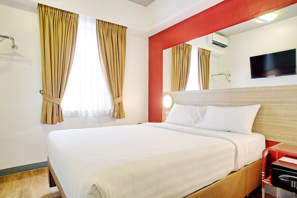 Red Planet Quezon City Timog 25/49