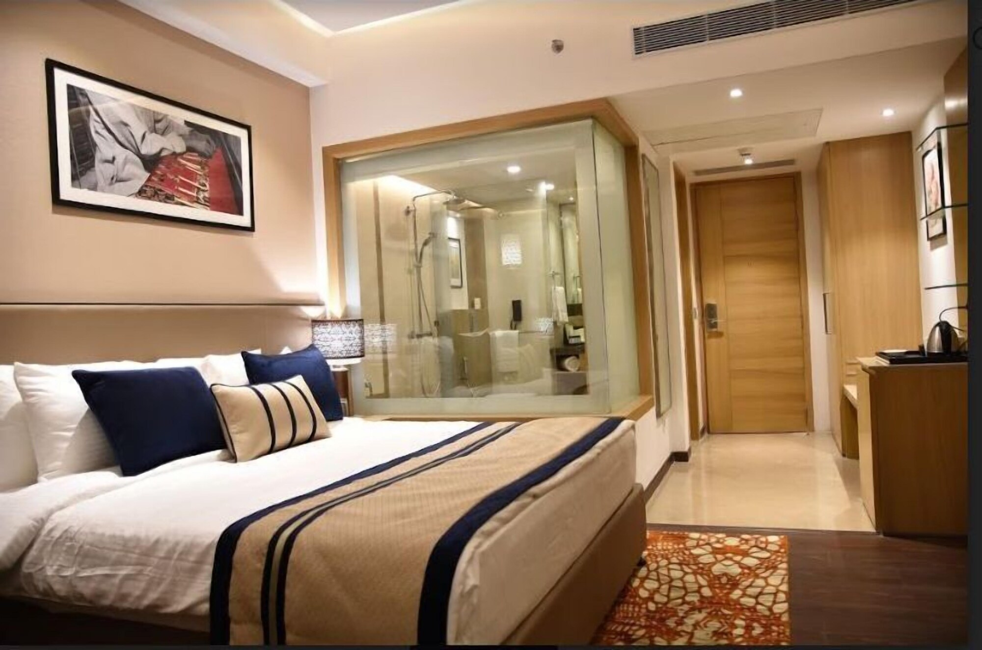 Club, King Bed, The Fern Residency Sarnath 4/8