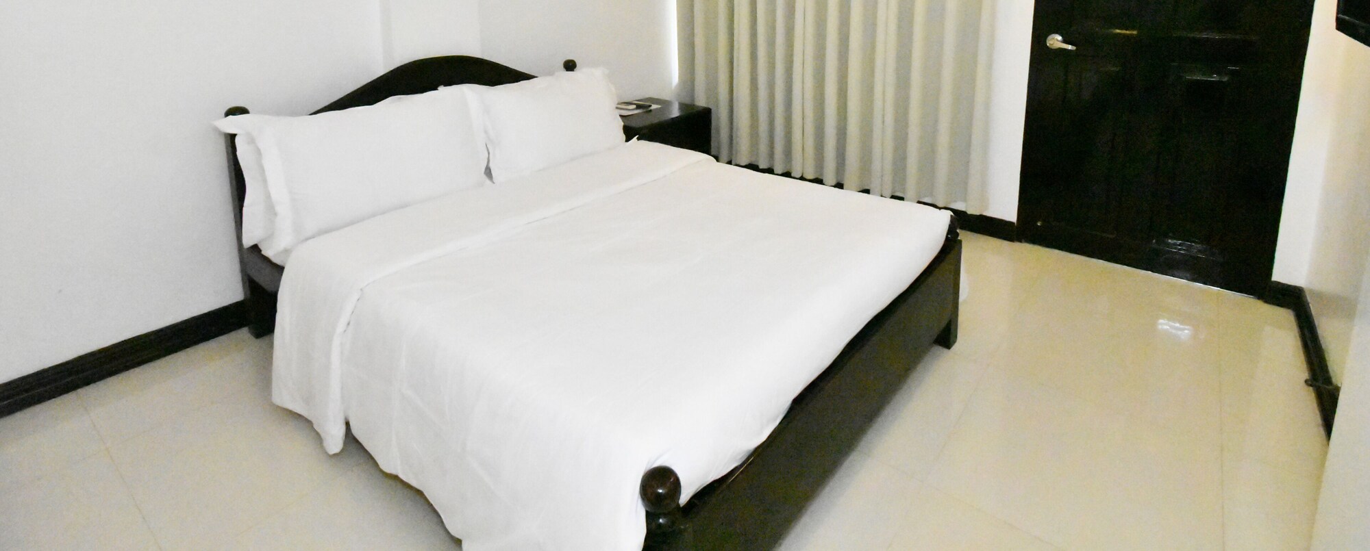 Standard, 1 Queen and 1 Single Bed, Queen Bed, Swiftlets Inn 7/10