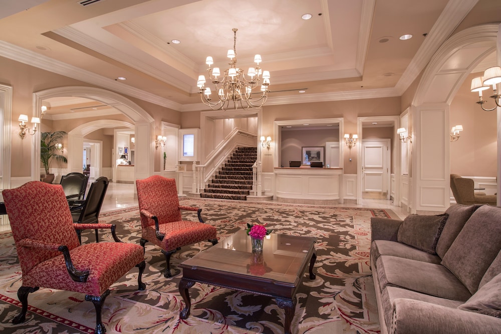 Sutton Place Hotel 44/55
