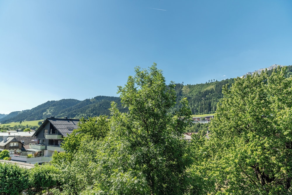 HOTEL STADTTOR 41/50