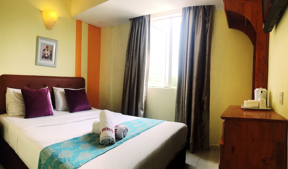 Sun Inns D'mind 3 Seri Kembangan 25/50